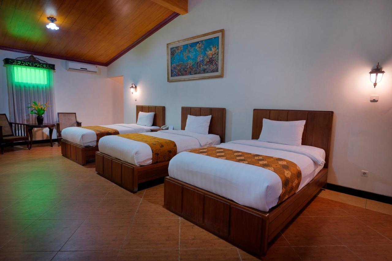 Hotel Melva Balemong Semarang Esterno foto