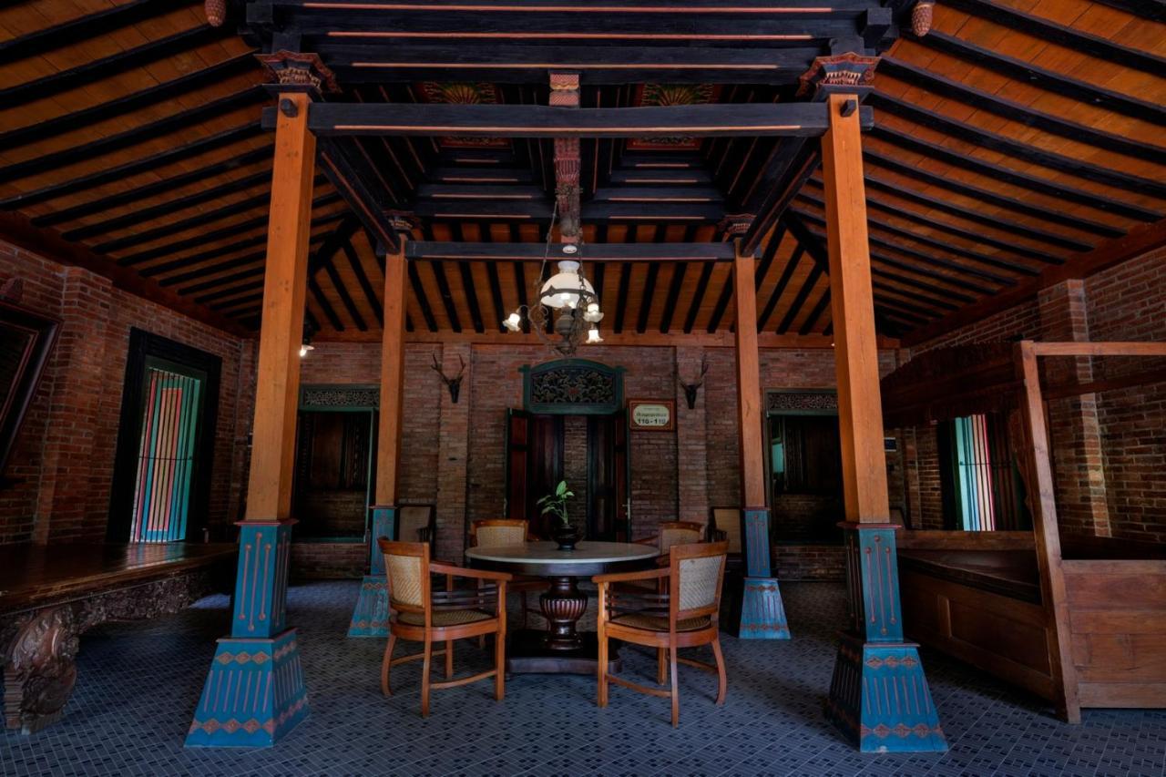 Hotel Melva Balemong Semarang Esterno foto